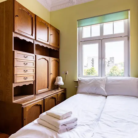 Апартаменты Wrzeszcz Spacious House By Bookinghost