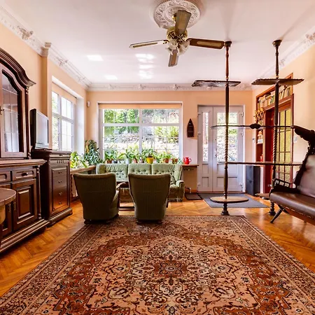 Апартаменты Wrzeszcz Spacious House By Bookinghost *