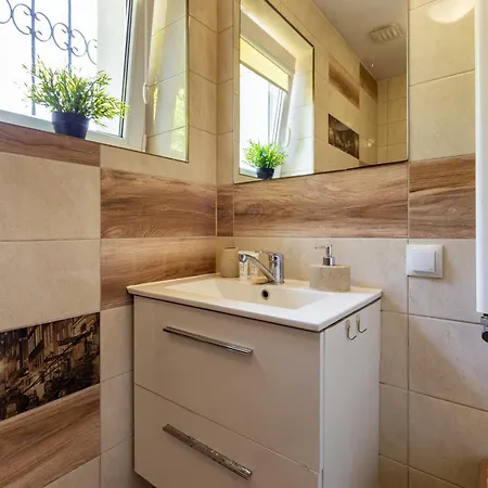 Wrzeszcz Spacious House By Bookinghost Апартаменты Гданьск